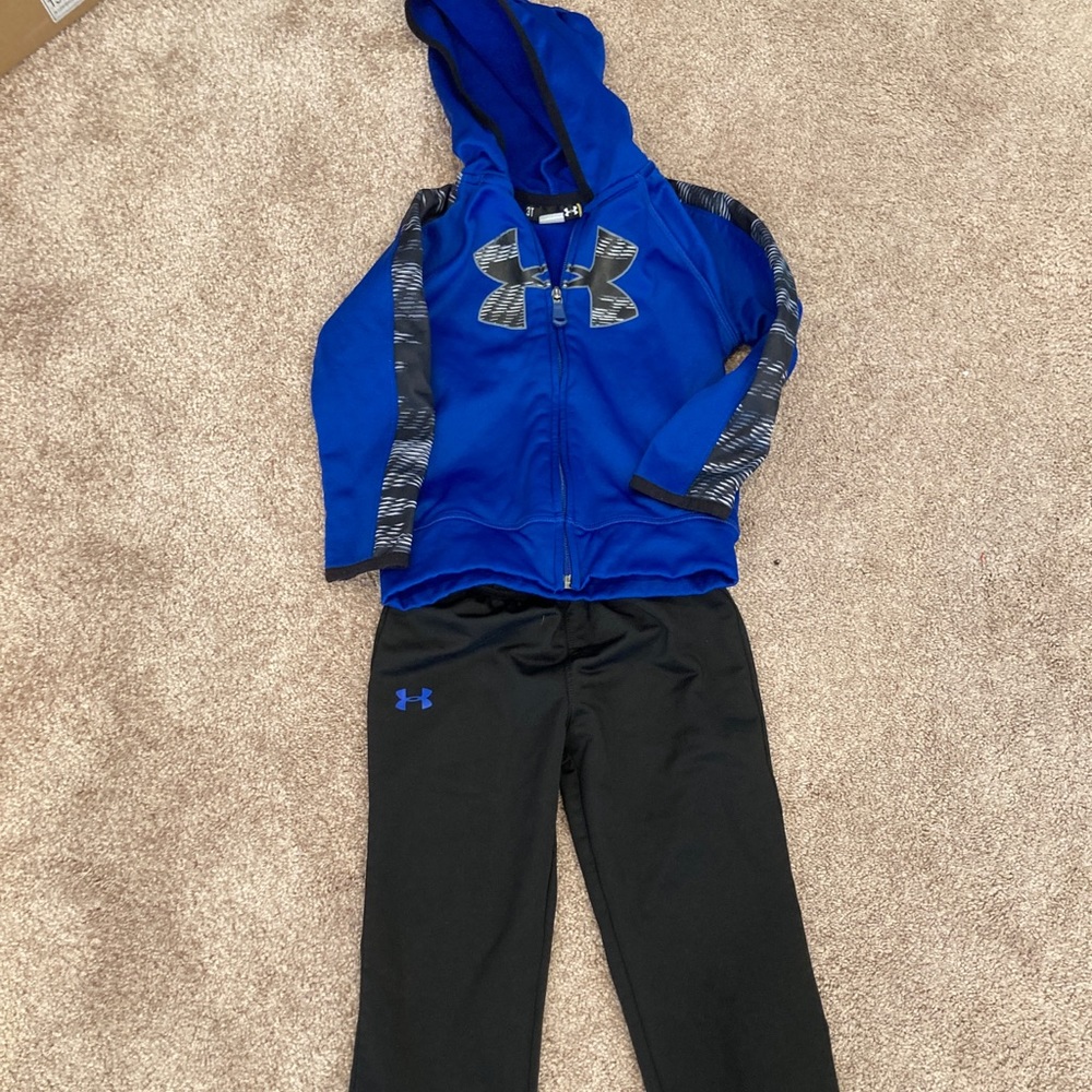Under armour set zip jacket with hood and pants